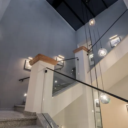 Galleria & Wellness 公寓式酒店 弗尔赫拉比