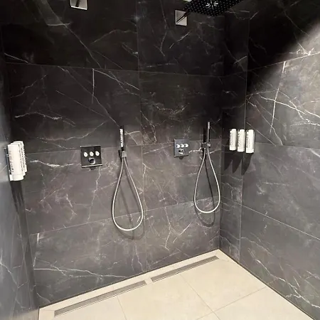 Galleria & Wellness 4*