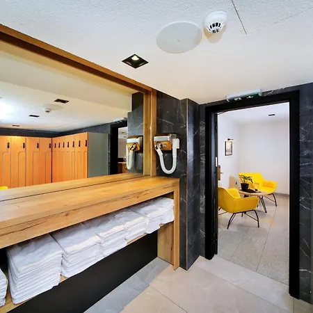 Galleria & Wellness Apart-hotel 4*